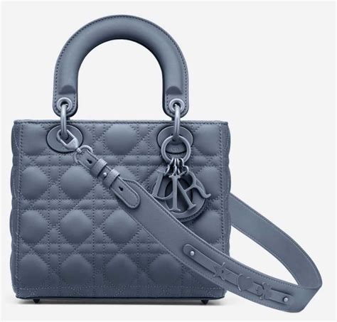 dior borsa azzurra|azioni dior oggi.